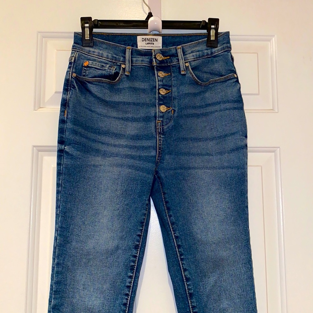 Levi’s DENIZEN Jeans